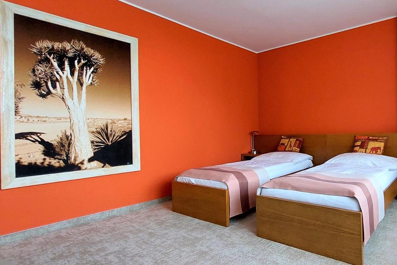 Afrika Hotel Frýdek-Místek Extérieur photo